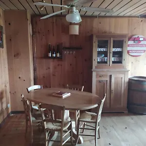 le-saloon-chazey-sur-ain.hotels-rhonealpes.com/